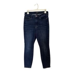 Judy Blue Women's Relaxed Fit Medium Wash Jeans Size 5 / 27 Straight Leg